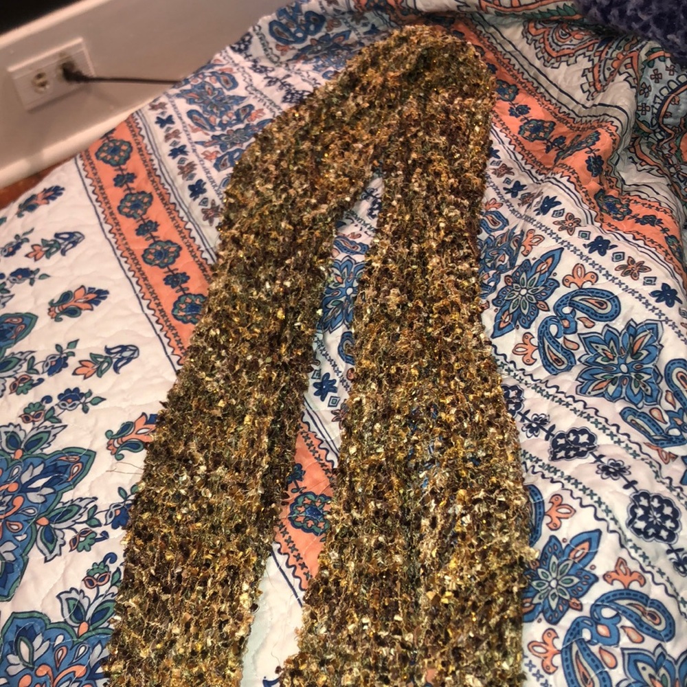 Brown scarf 🎀